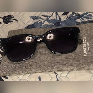 Kenneth Cole Black Square Sunglasses – New w/ Case – UV Protection